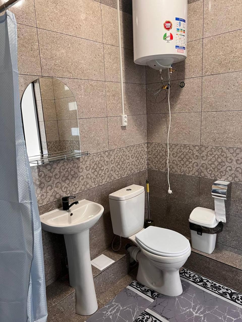 Sayak Hostel Karakol Kültér fotó